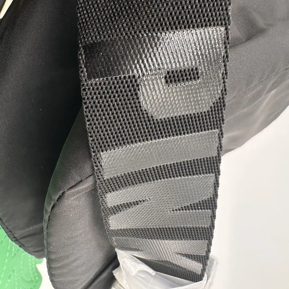 Victoria's Secret PINK Pineapple Cooler Summer Beach Insulated Lunch Bag NWT - Picture 4 of 12